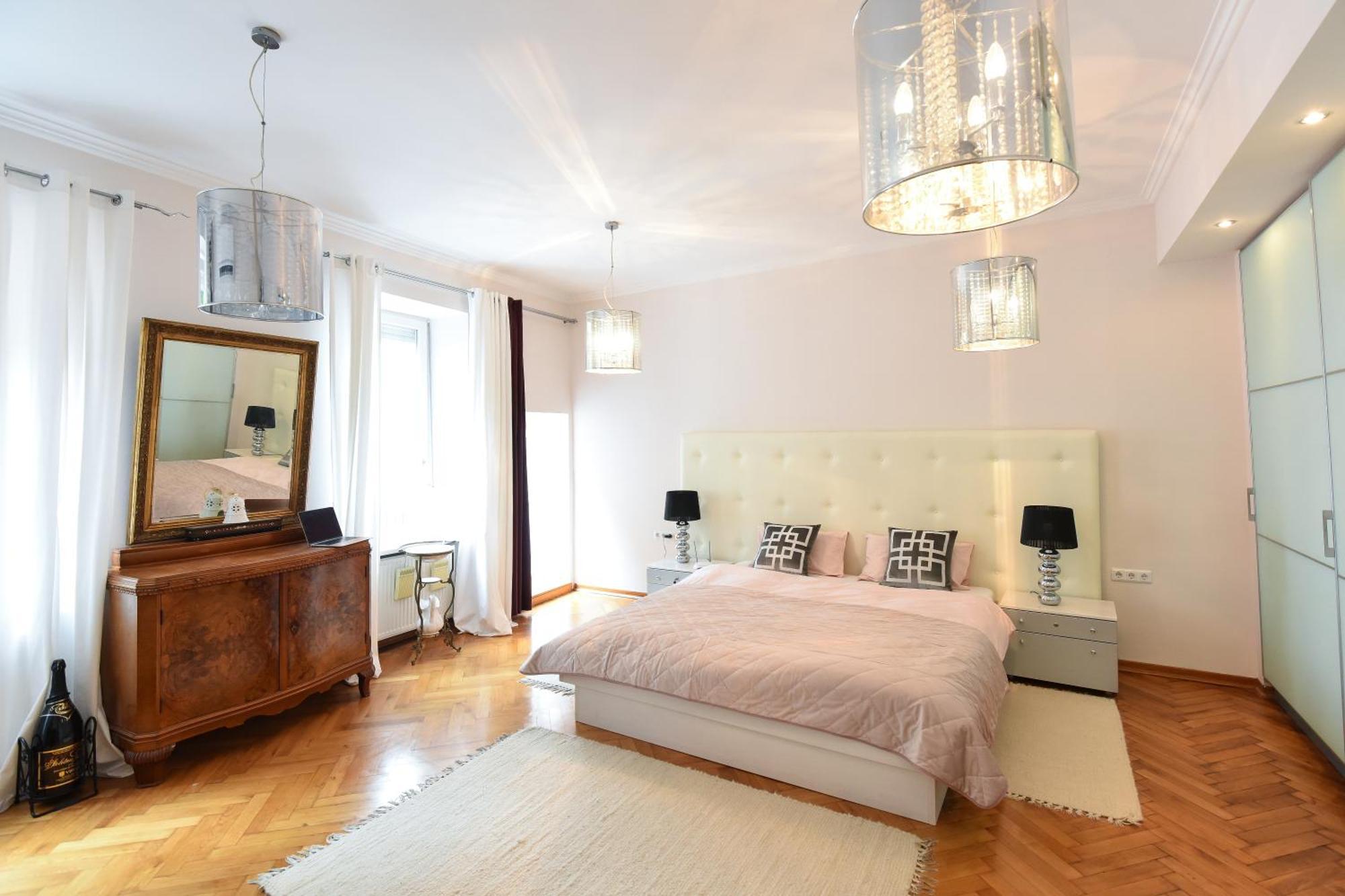 Neoclassical Luxury Apartment Lublana Zewnętrze zdjęcie
