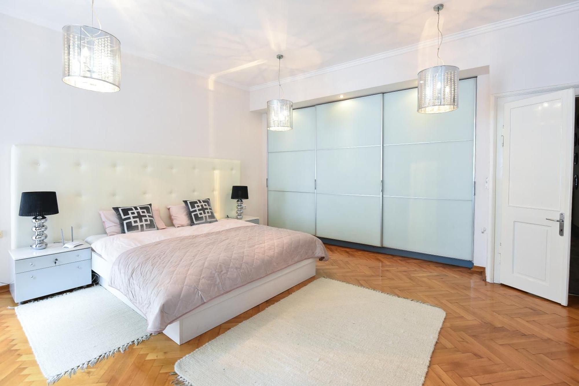 Neoclassical Luxury Apartment Lublana Zewnętrze zdjęcie