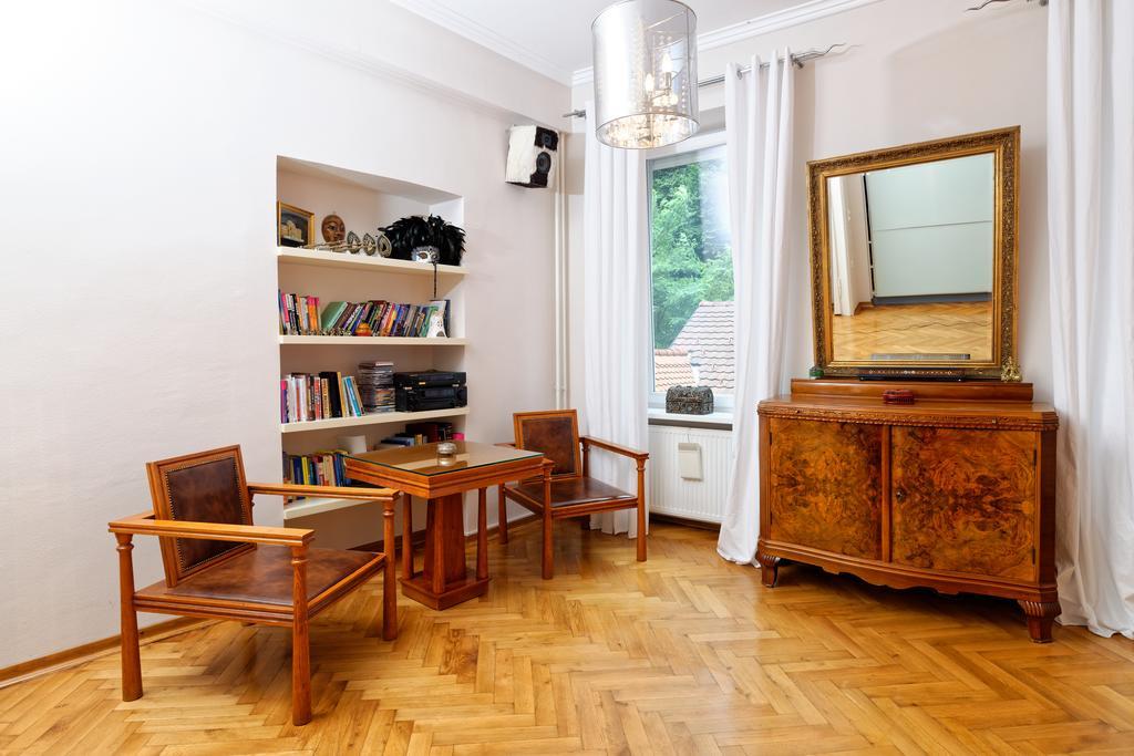 Neoclassical Luxury Apartment Lublana Zewnętrze zdjęcie