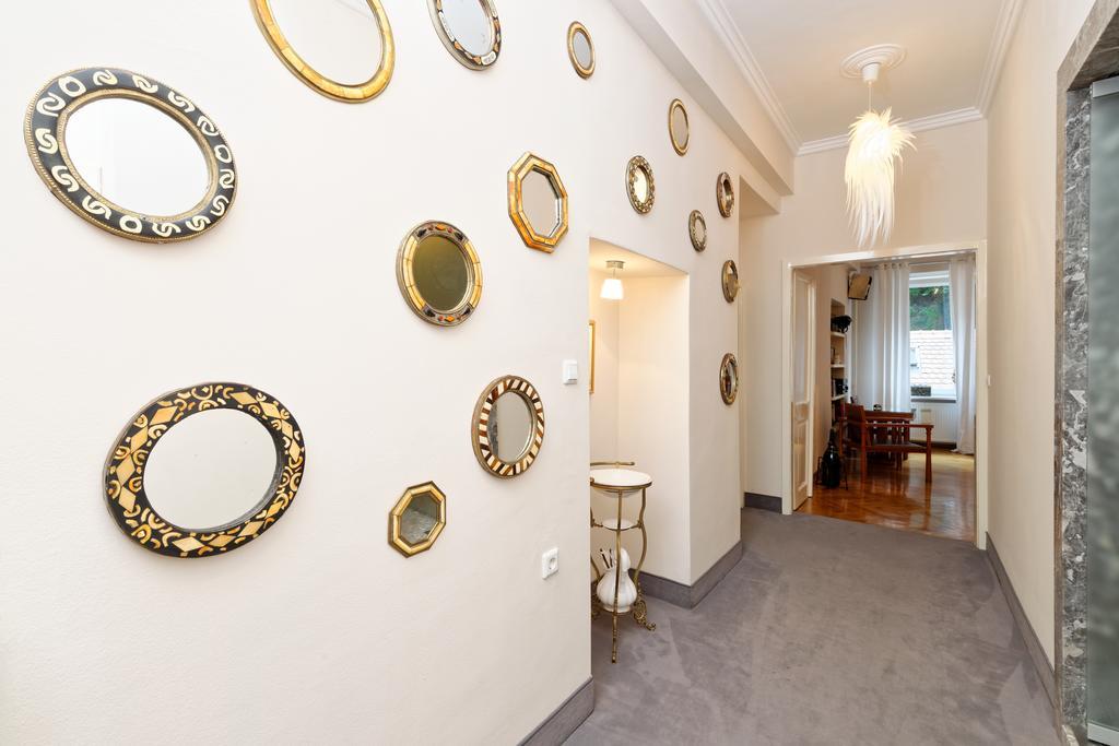 Neoclassical Luxury Apartment Lublana Zewnętrze zdjęcie