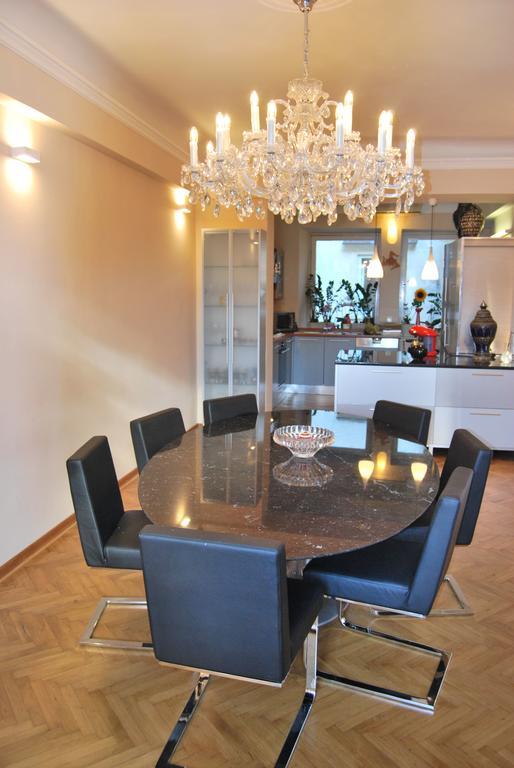 Neoclassical Luxury Apartment Lublana Zewnętrze zdjęcie